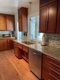 Building Photo - 1000 Chevron Ct