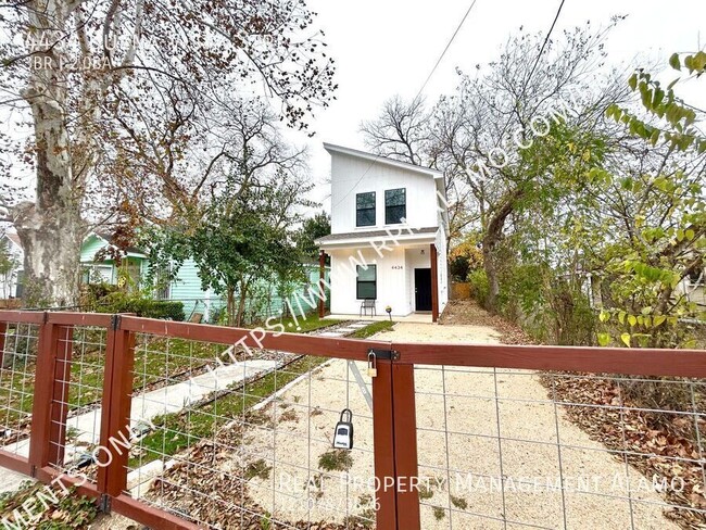 Building Photo - AVAILABLE NOW! Newly Built 2-Story 3 Bedro...