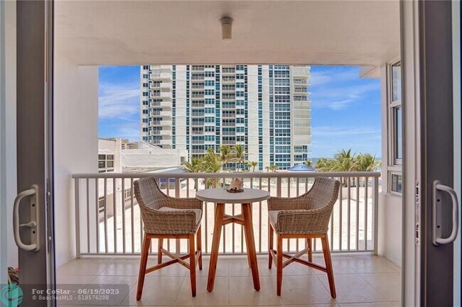 Building Photo - 1370 S Ocean Blvd