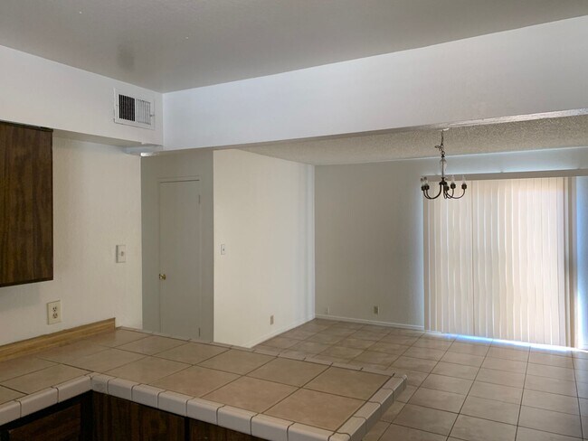 Building Photo - 2624 Kilcarey Ct