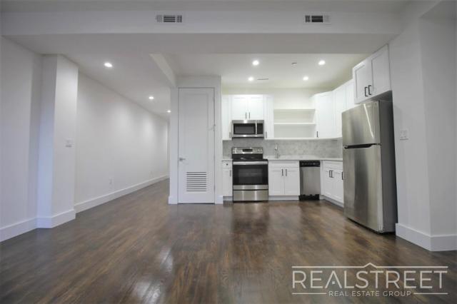 Building Photo - 2 bedroom in BROOKLYN NY 11233