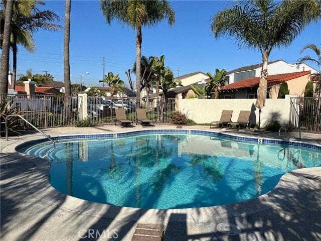 Building Photo - 7045 Seawind Dr