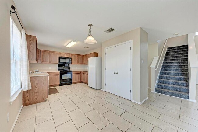 Building Photo - 289 Drystone Trail
