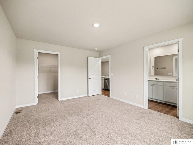 Building Photo - 17814 Hampton Dr