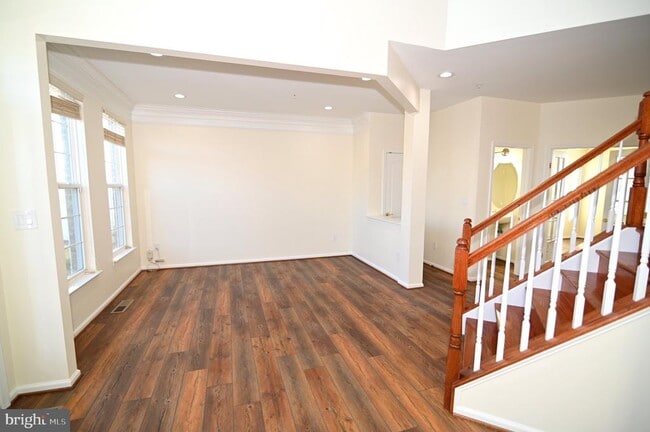 Building Photo - 7001 Chaptico Ct