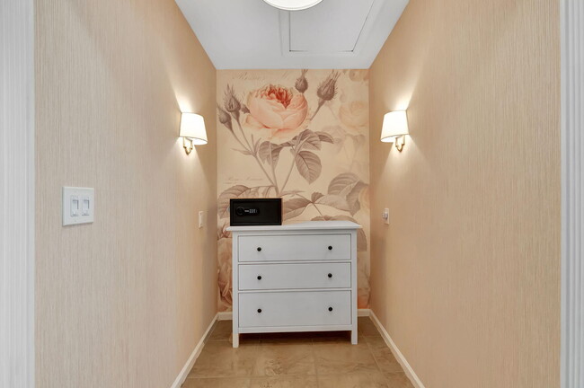 Building Photo - 7534 Ironbridge Cir