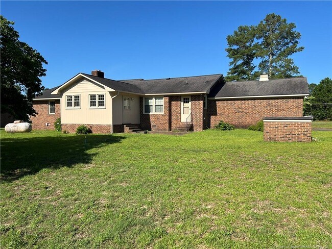 Building Photo - 368 Rock Hill Rd