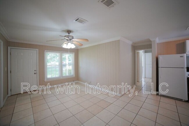 Building Photo - 3424 Orlando Dr