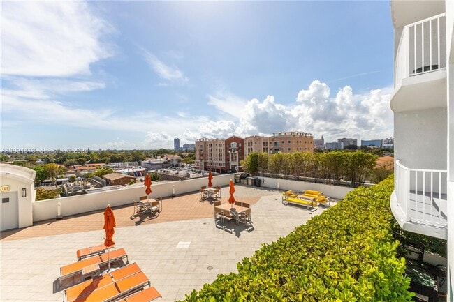 Building Photo - 3180 SW 22nd St