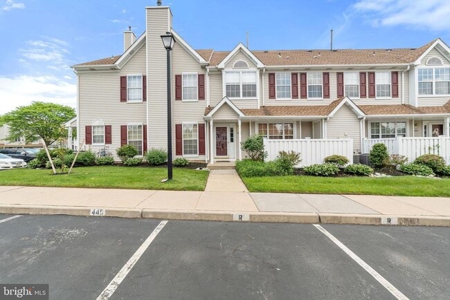 Building Photo - 4402 Aberdeen Ln