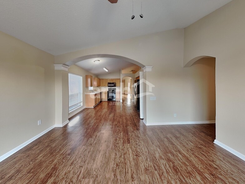 Building Photo - 13136 Early Run Ln