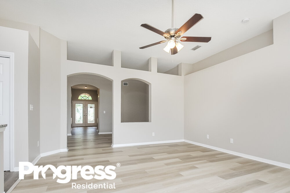Building Photo - 1221 Barclay Wood Dr
