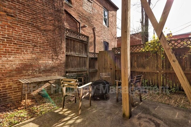 Building Photo - 1643 13th St NW