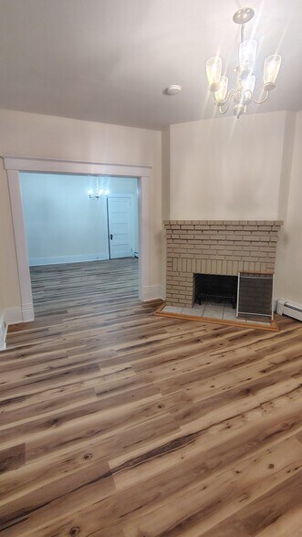 Building Photo - 410 Fayette St