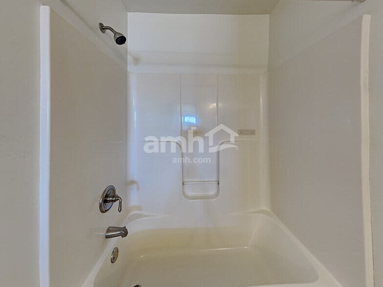 Building Photo - 6715 Legacy Pointe Ct