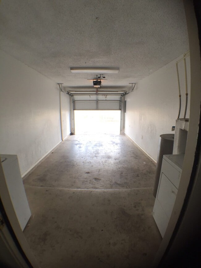 Building Photo - 2501 N I St