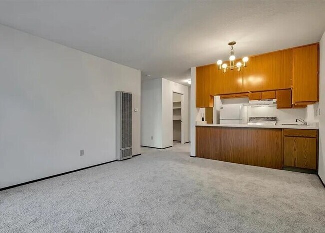 Building Photo - 106 Vista Prieta Ct