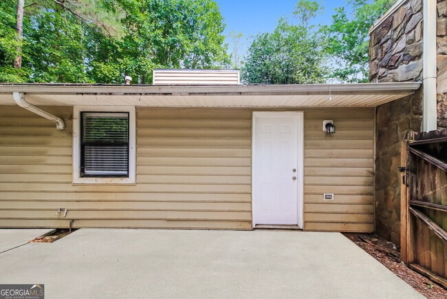 Building Photo - 5281 Williams Rd