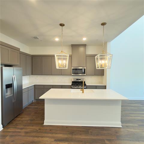 Building Photo - 2541 Brunswick Wy