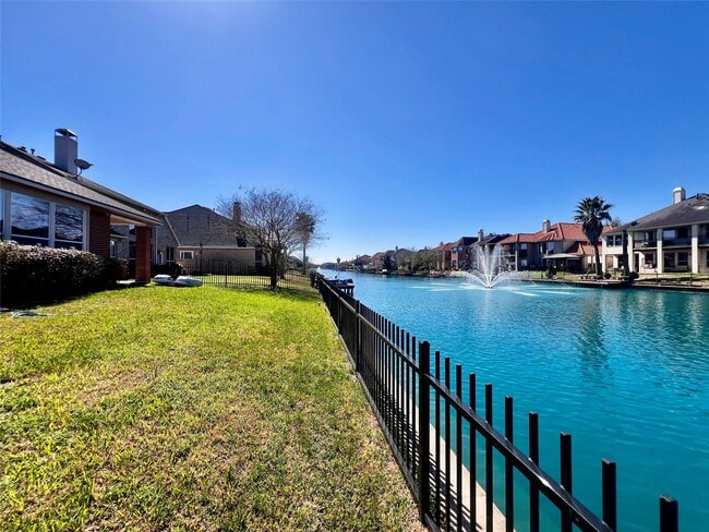 Building Photo - 14214 Ayers Rock Rd