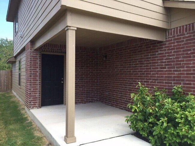 Building Photo - 8906 Scarlett Pl