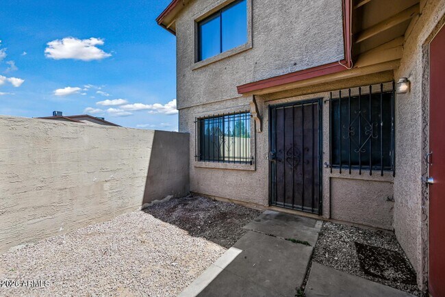Building Photo - 3959 W Palomino Rd