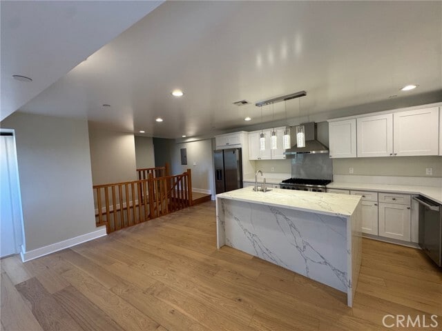 Building Photo - 204 Mockingbird Ln