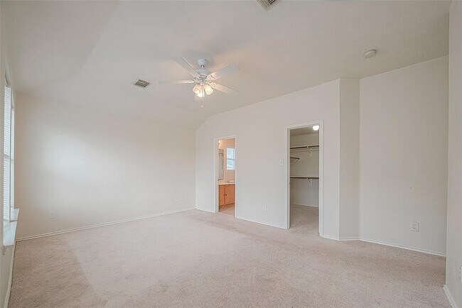 Building Photo - 2927 Steelhead Dr