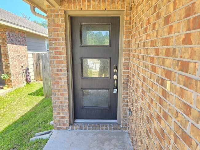 Building Photo - 221 Harper Ridge Dr