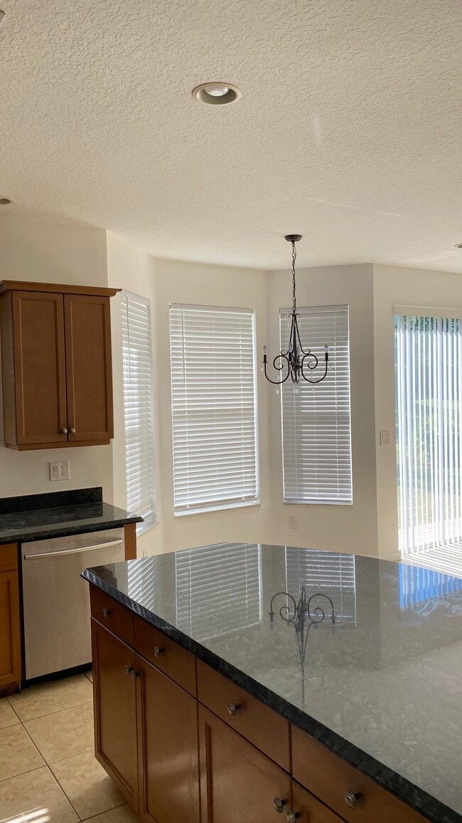 Building Photo - 9814 Shepard Pl