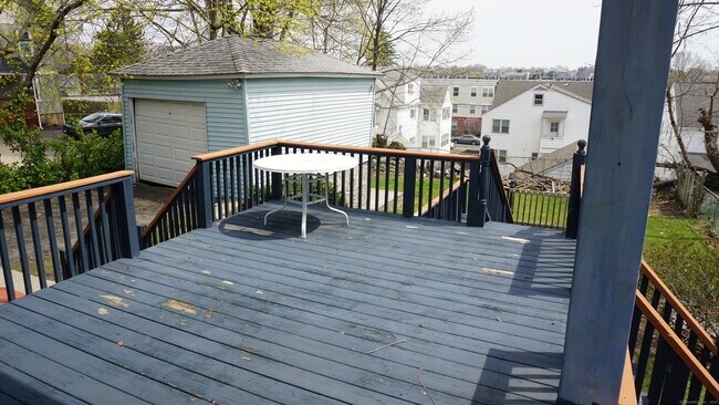Building Photo - 314 Judson Pl