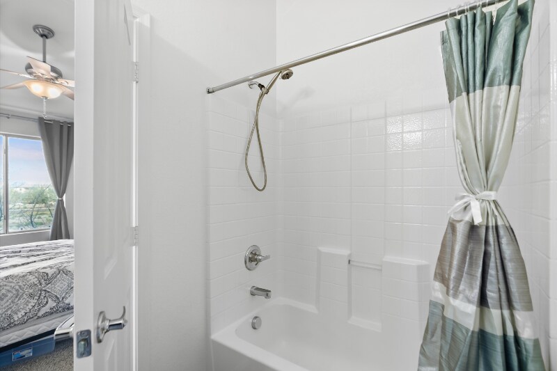 Building Photo - 2150 W Alameda Rd