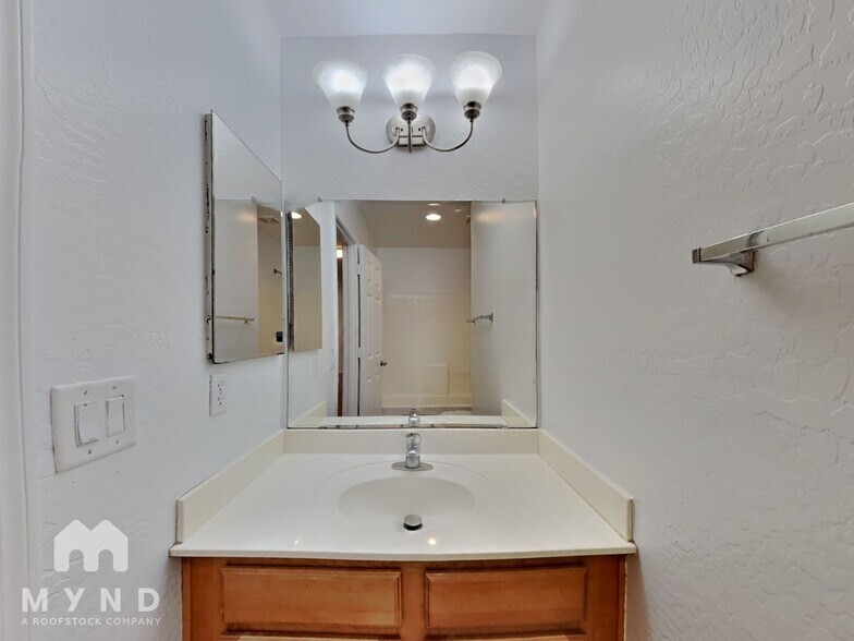 Building Photo - 1837 S 217th Ave