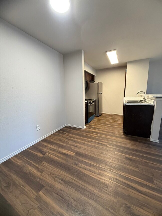 Building Photo - 10001 Westpark Dr