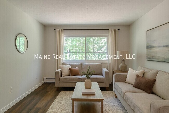 Building Photo - 20 Tall Pines Dr