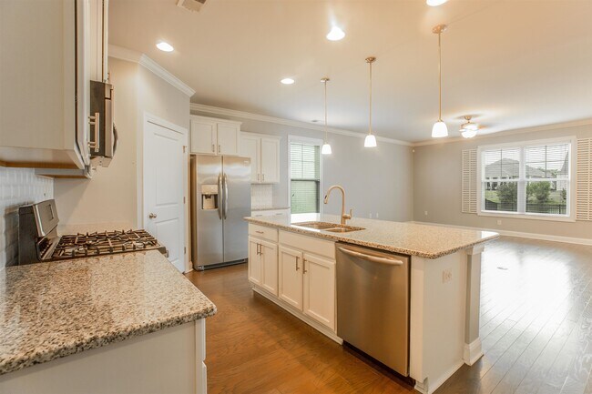 Building Photo - 149 Laurel Hill Pl