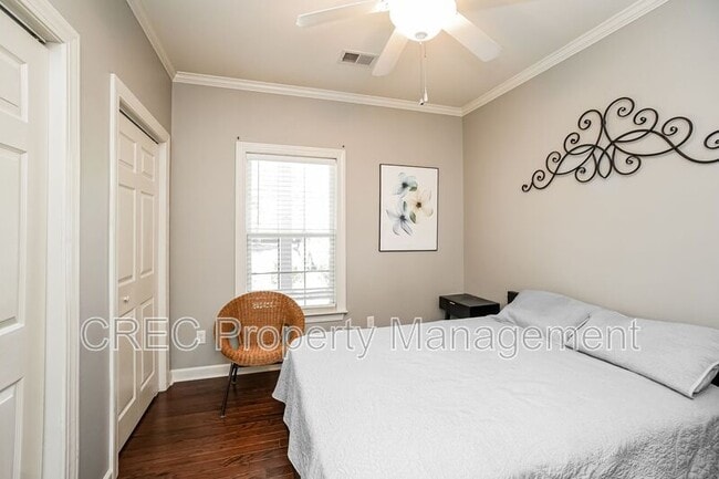 Building Photo - 1202 Grove Park Dr