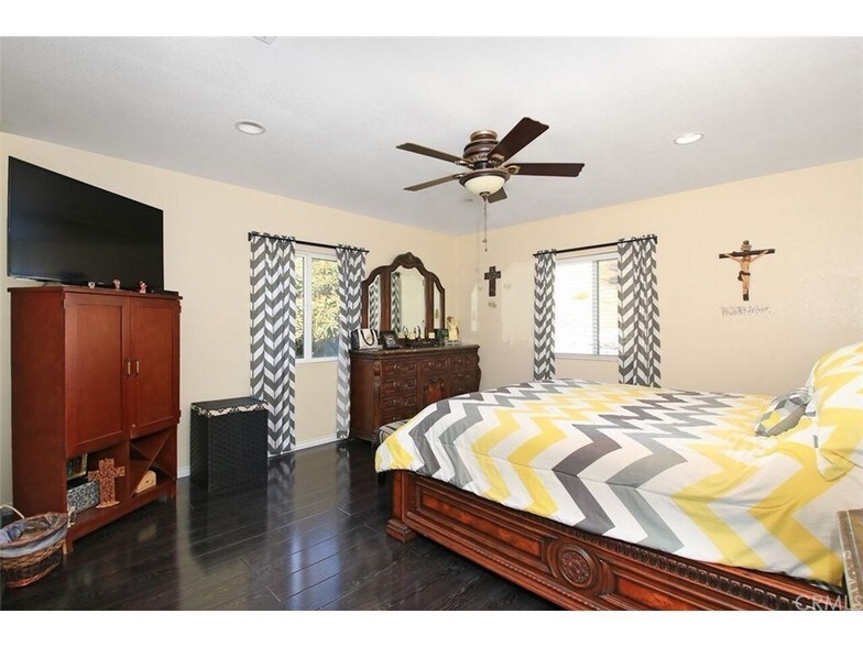 Building Photo - 2134 N Thomas St