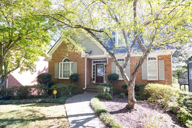 Primary Photo - Spacious 4/3.5 in Highly Sought-After Buck...