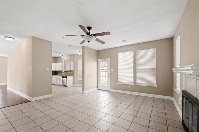 Building Photo - 16035 Capistrano Falls Dr