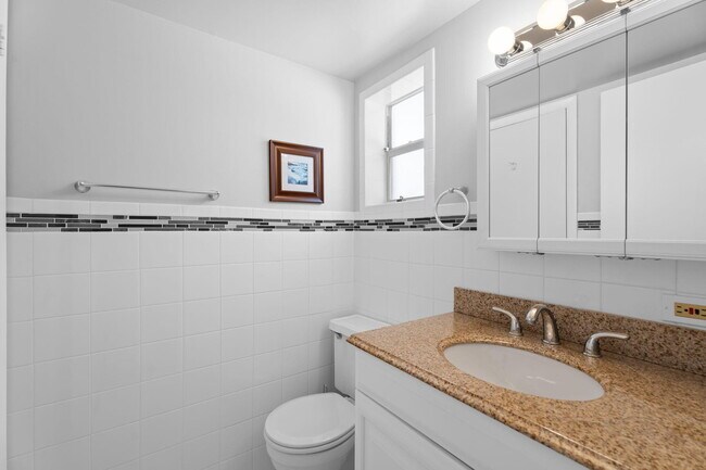 Building Photo - 4500 N Flagler Dr