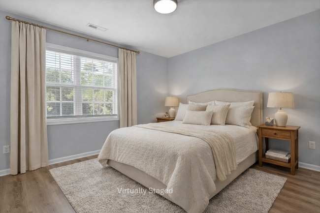 Building Photo - 1404 Old Folkstone Rd