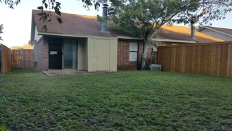 Building Photo - 1717 Dynasty Dr