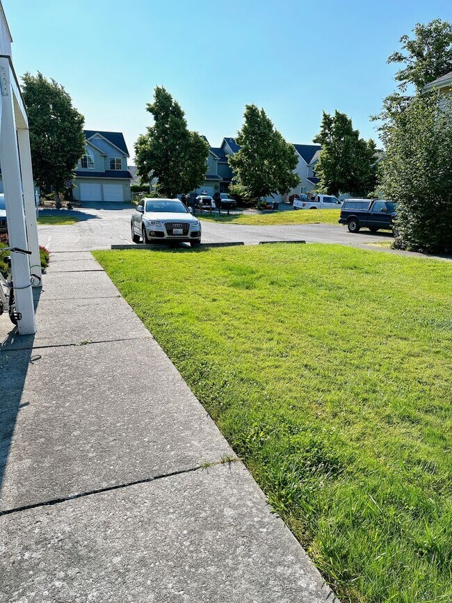 Building Photo - 3035/3037 Pacific St