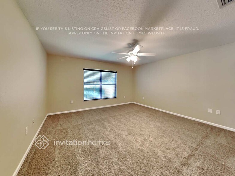 Building Photo - 10441 Yarrow Dr