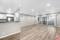 Building Photo - 932 Maltman Ave
