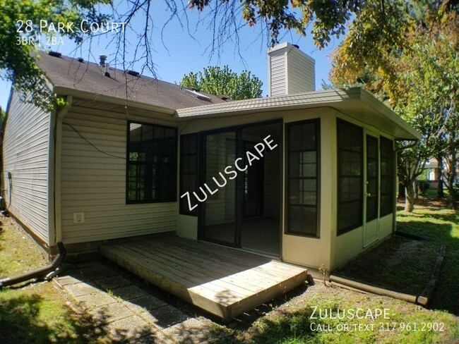 Building Photo - Newly remodeled 3 bed/2 bath ranch w/ 2 ca...