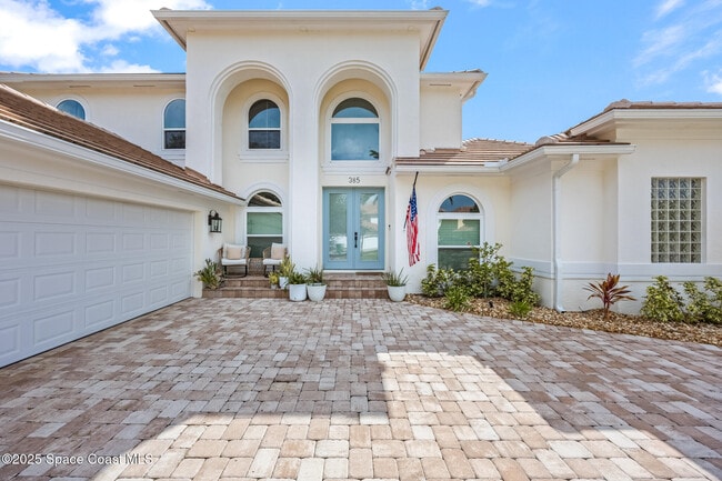 Building Photo - 385 Newport Dr