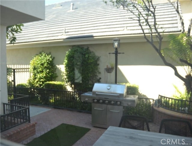 Building Photo - 19565 Woodlands Drive