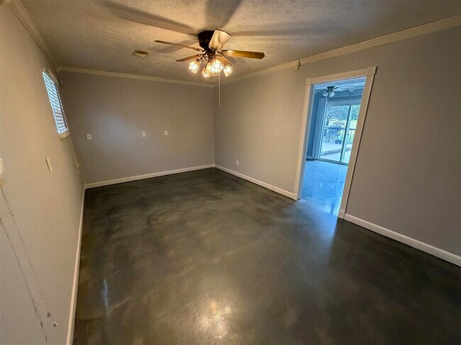 Building Photo - 2600 Northern Rd